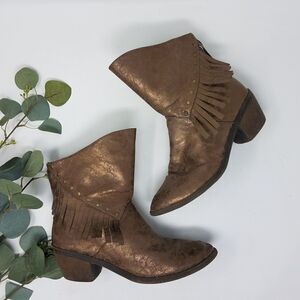 🌼 STEVIES Fringe Metallic Bronze Boots 6